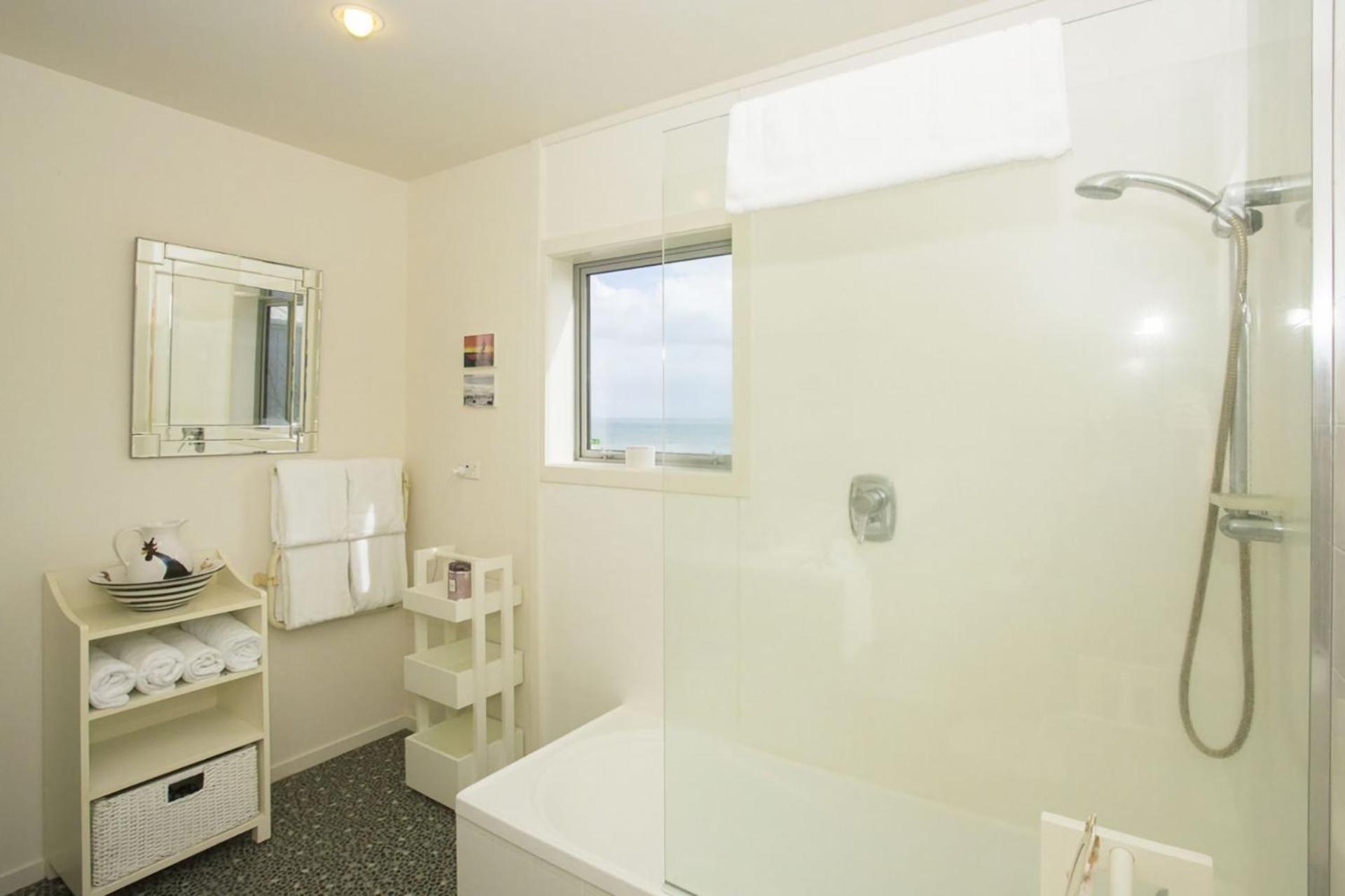Chester Cottage Beachfront Oakura Zewnętrze zdjęcie