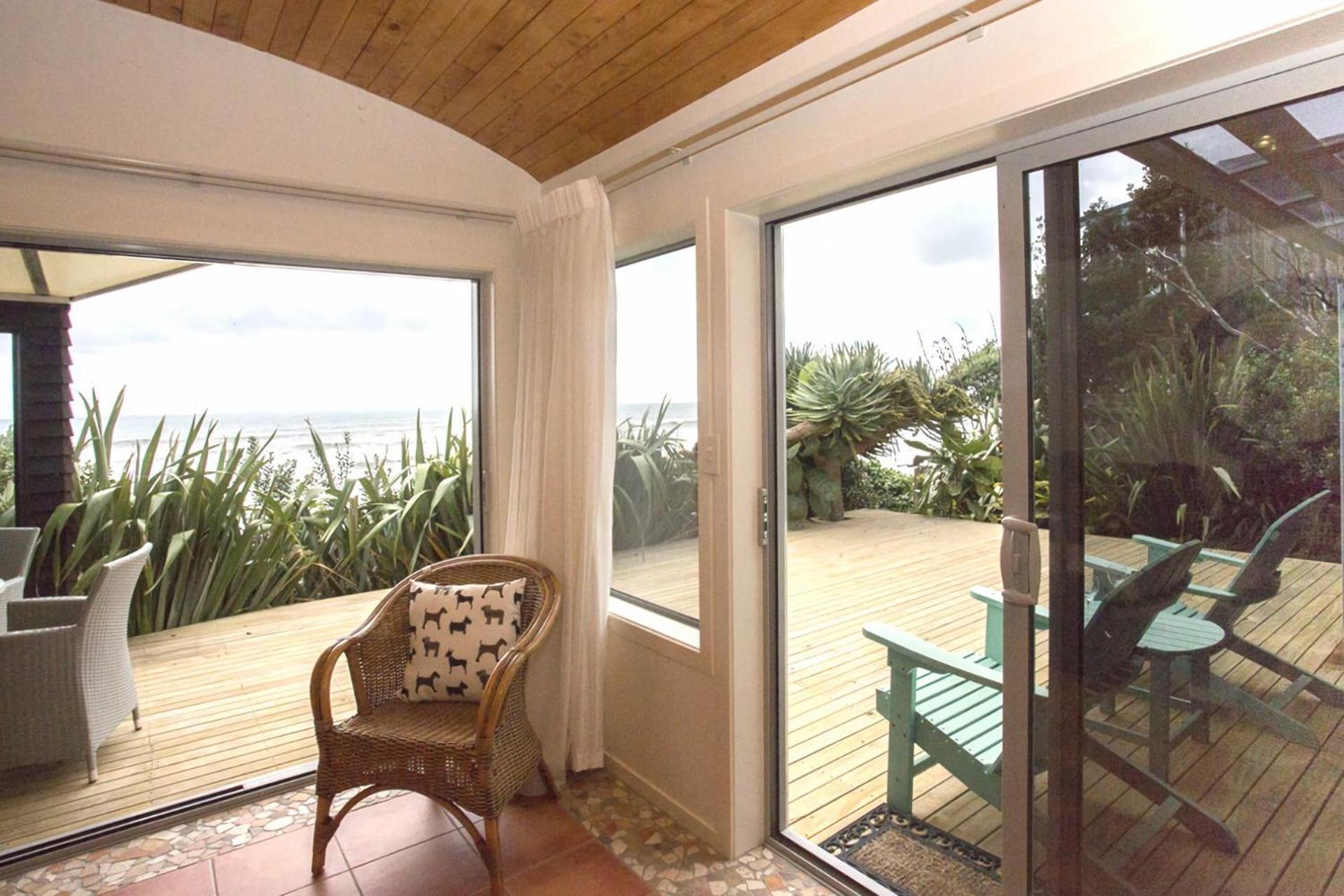 Chester Cottage Beachfront Oakura Zewnętrze zdjęcie
